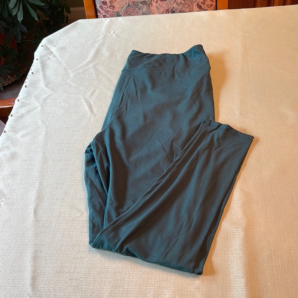 Lularoe green leggings